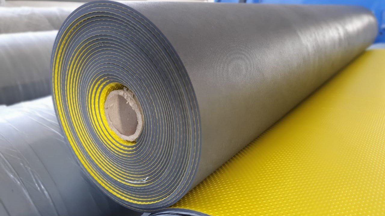 X-Volt Ultra Safe-Insulating Mats (With Wear Layer) X-Volt Ultra-Safe Insulating Mats (With Wear Layer)