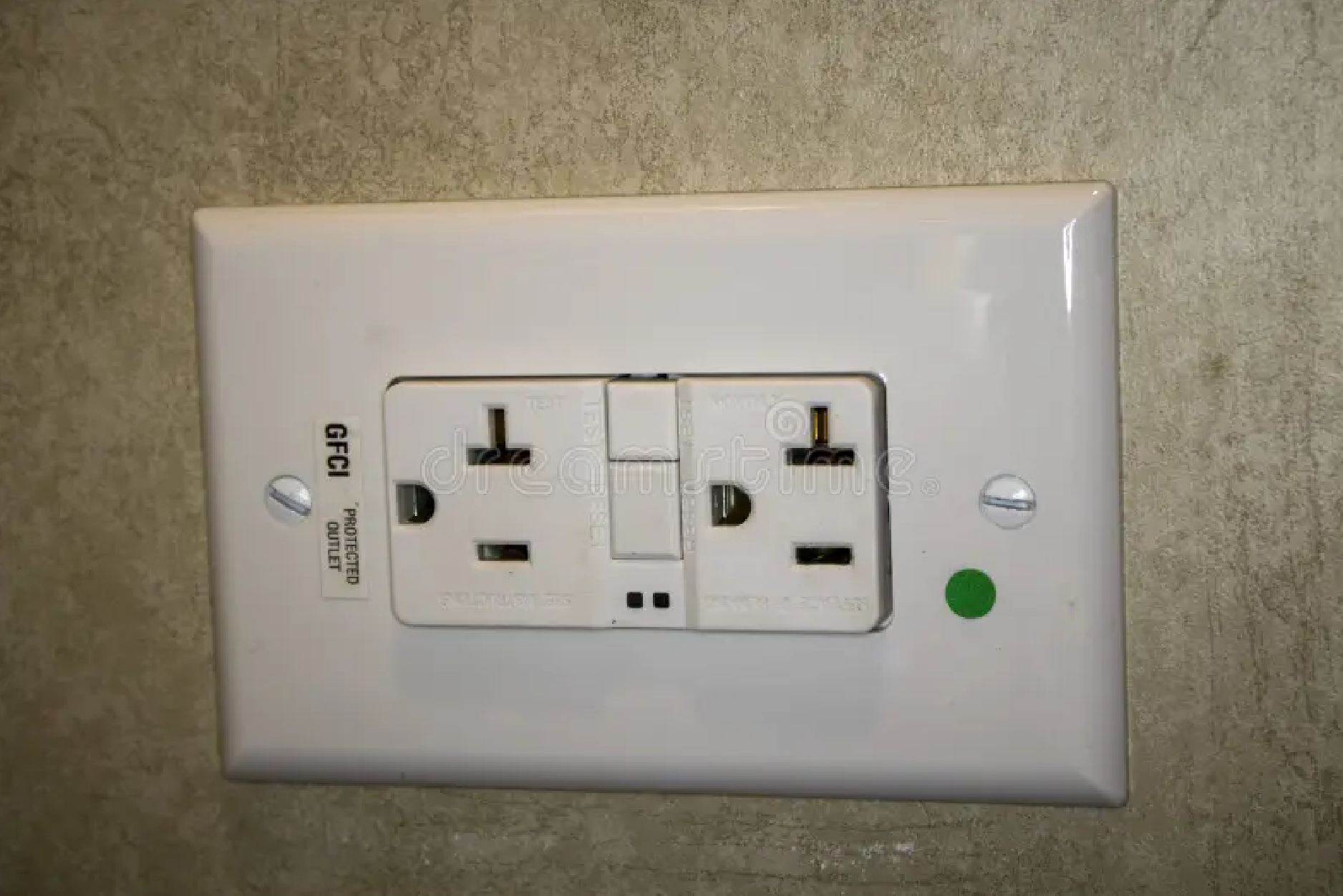 Stay Safe with High Voltage with these 15 Tips and IEC 61111 Mats